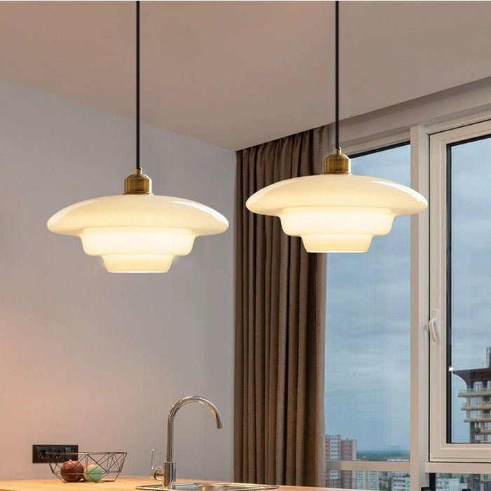 Przytulia Dom | Biała Szklana Lampa Wisząca E27 – Designerska Lampa Sufitowa Mid-Century