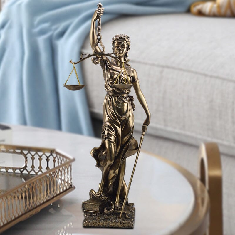 Przytulia Dom | Figurka Bogini Sprawiedliwości Lady Justice – Dekoracyjna Rzeźba z Żywicy 30 cm