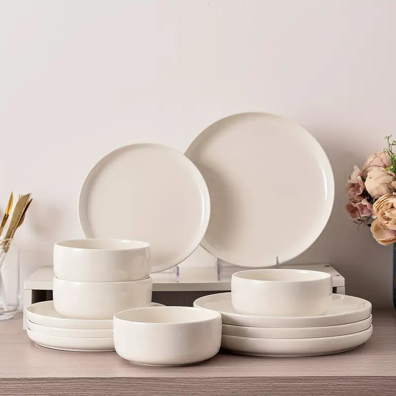 Przytulia Dom | 12-Elementowy Zestaw Obiadowy z Białej Porcelany dla 4 Osób – Talerze i Miski – Serwis Stołowy