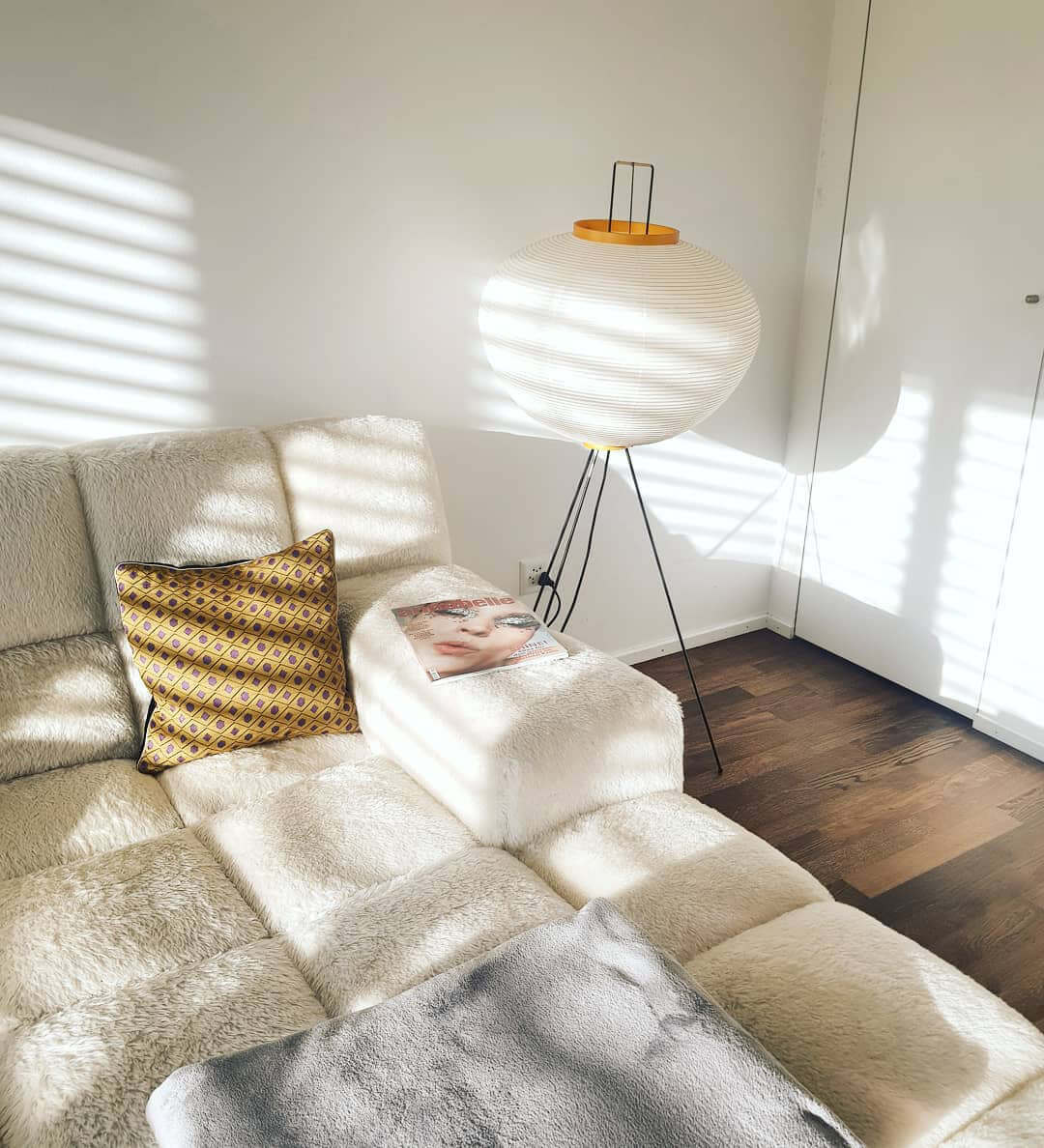 Przytulia Dom | Lampa Podłogowa z Papieru Ryżowego E27 – Designerska Lampa Stojąca Styl Japandi