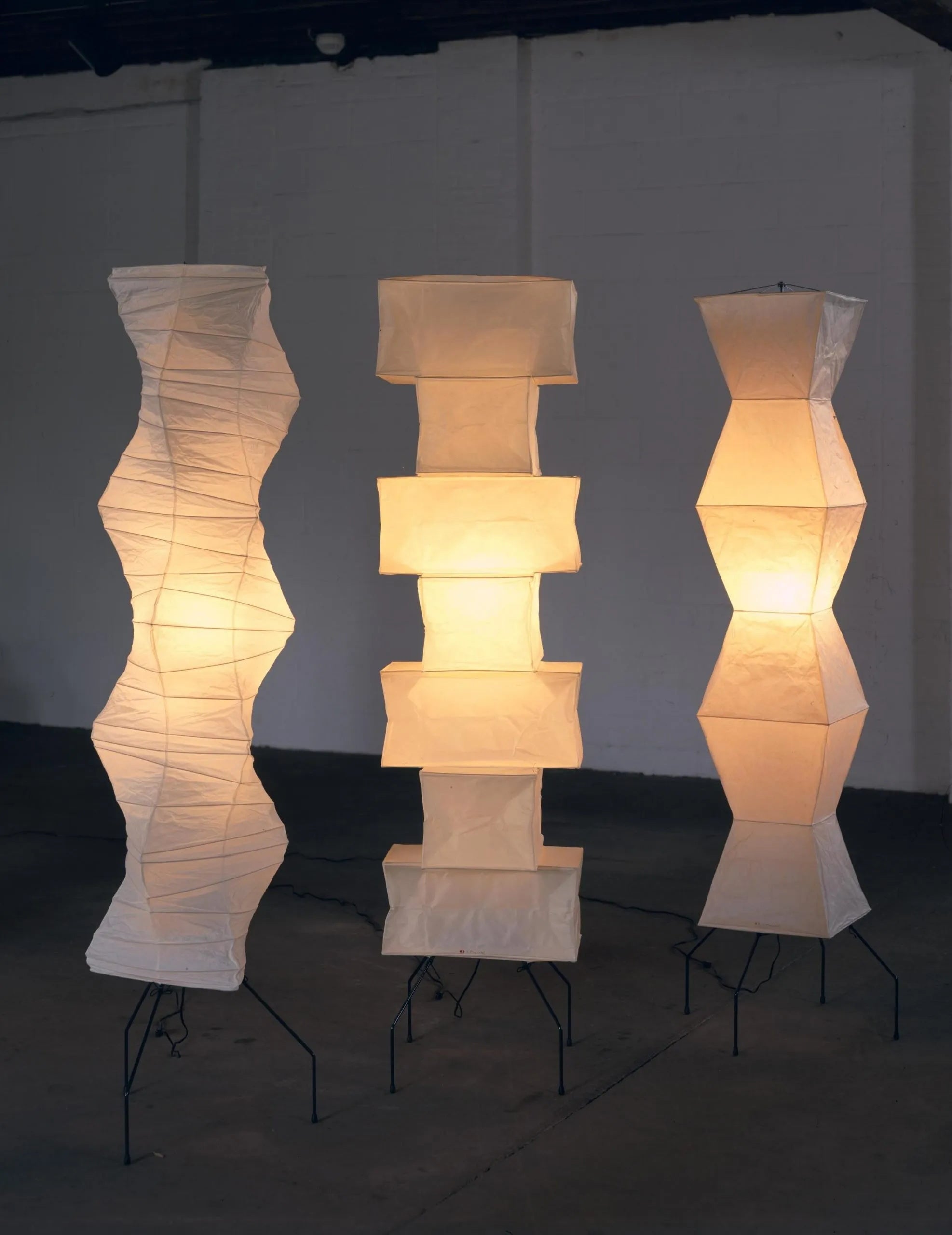 Przytulia Dom | Lampa Podłogowa z Papieru Ryżowego E27 – Designerska Lampa Stojąca Styl Japandi