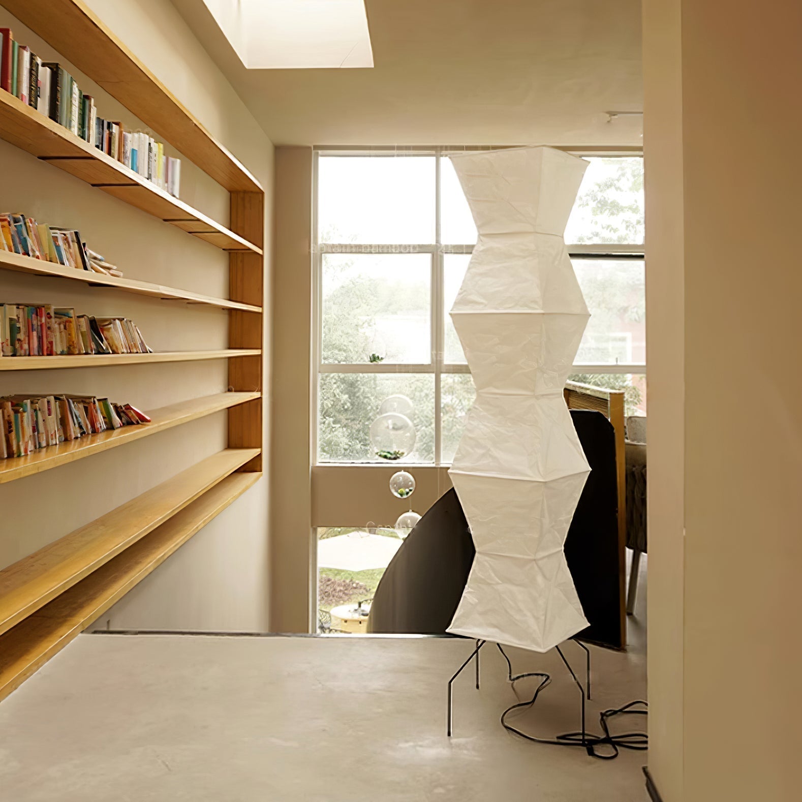 Przytulia Dom | Lampa Podłogowa z Papieru Ryżowego E27 – Designerska Lampa Stojąca Styl Japandi