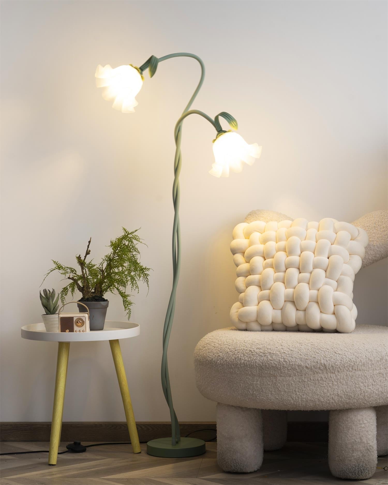 Przytulia Dom | Lampa Podłogowa LED E27 – Designerska Lampa Stojąca Kwiaty (2/3 Punkty)