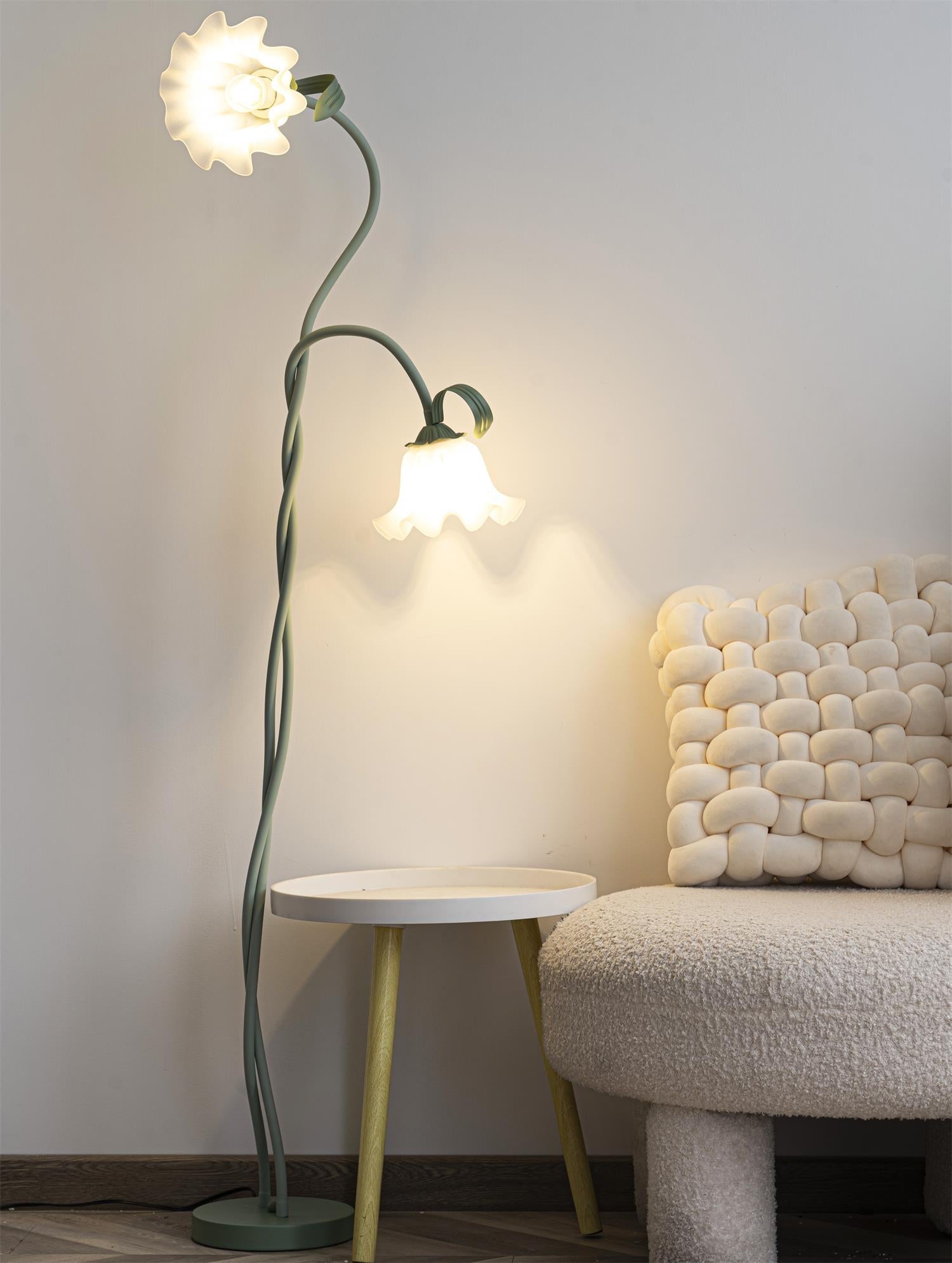 Przytulia Dom | Lampa Podłogowa LED E27 – Designerska Lampa Stojąca Kwiaty (2/3 Punkty)