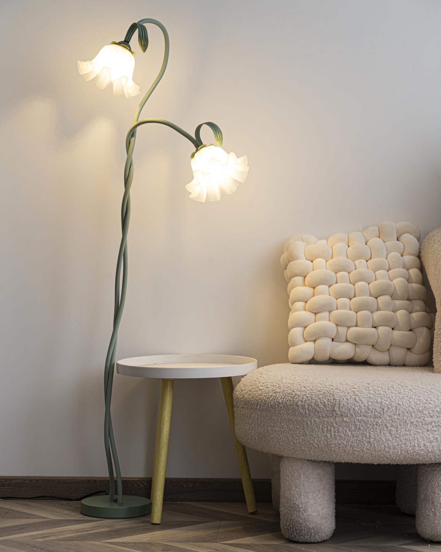 Przytulia Dom | Lampa Podłogowa LED E27 – Designerska Lampa Stojąca Kwiaty (2/3 Punkty)