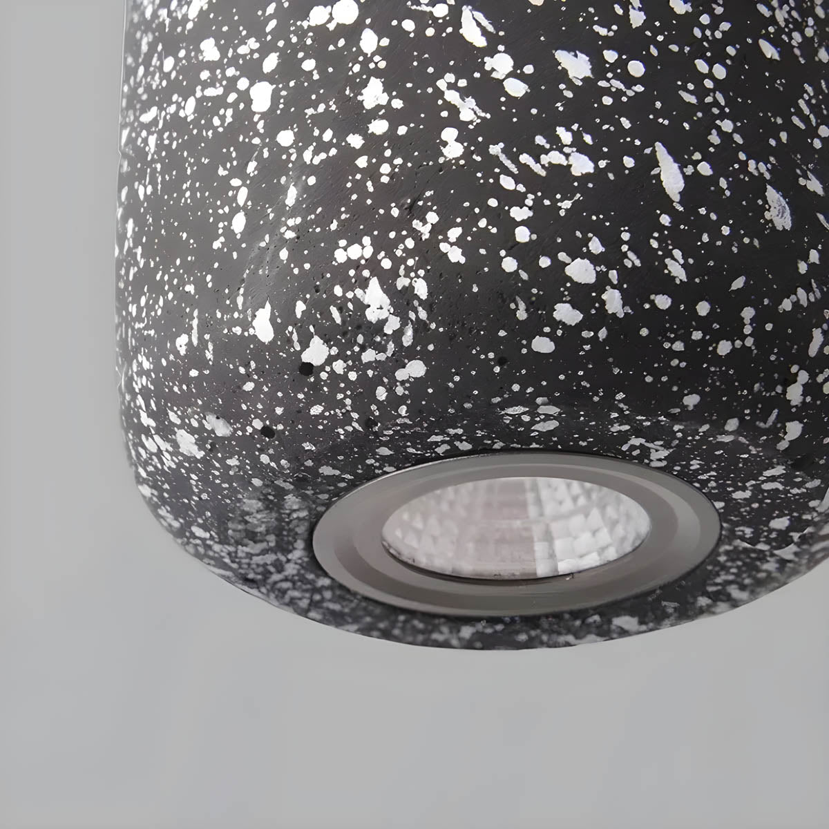 Przytulia Dom | Lampa Wisząca LED Industrialna – Designerska Lampa Sufitowa Cement/Szkło