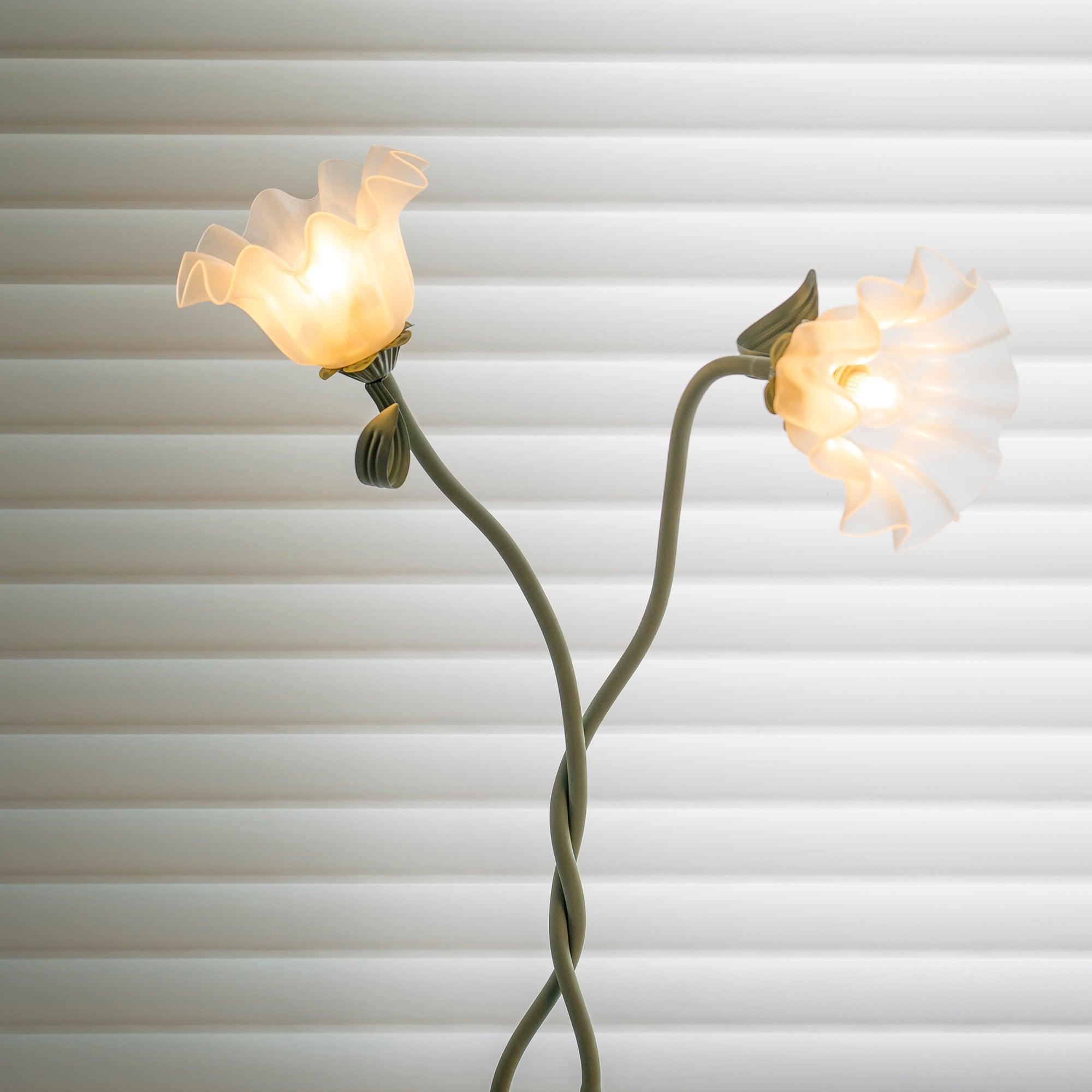 Przytulia Dom | Lampa Podłogowa LED E27 – Designerska Lampa Stojąca Kwiaty (2/3 Punkty)