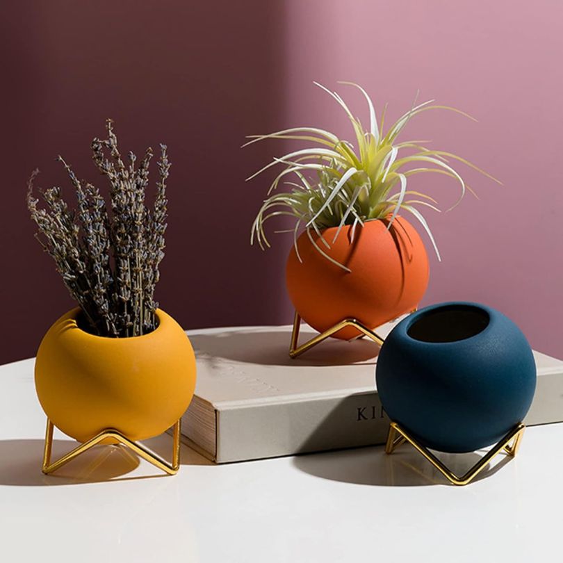 Przytulia Dom | Ceramiczna Doniczka z Metalowym Stojakiem – Nowoczesna Doniczka w Stylu Nordic 10,5 cm