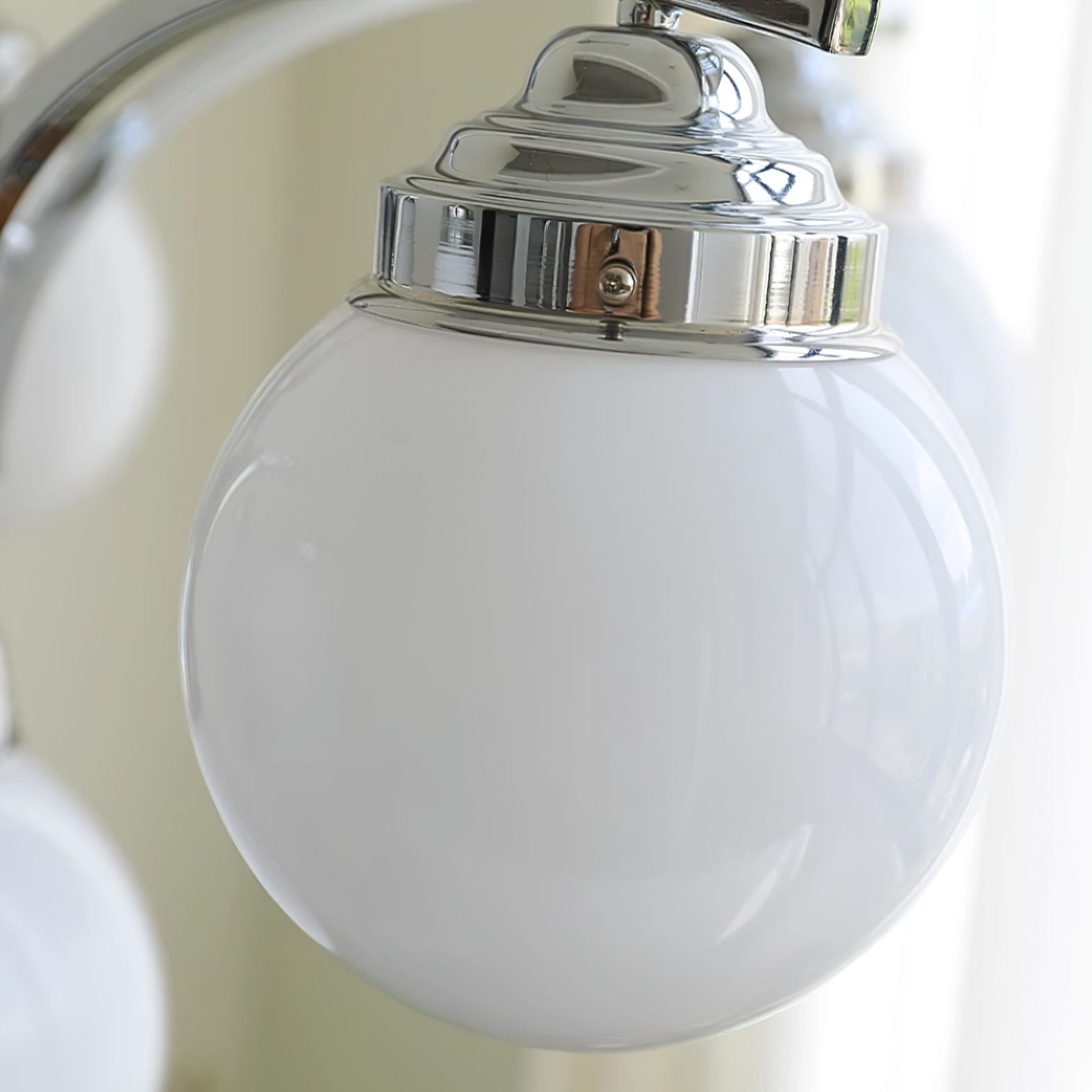Przytulia Dom | Retro Żyrandol Szklany w Kolorze Różowo-Białym – Designerska Lampa Sufitowa E27