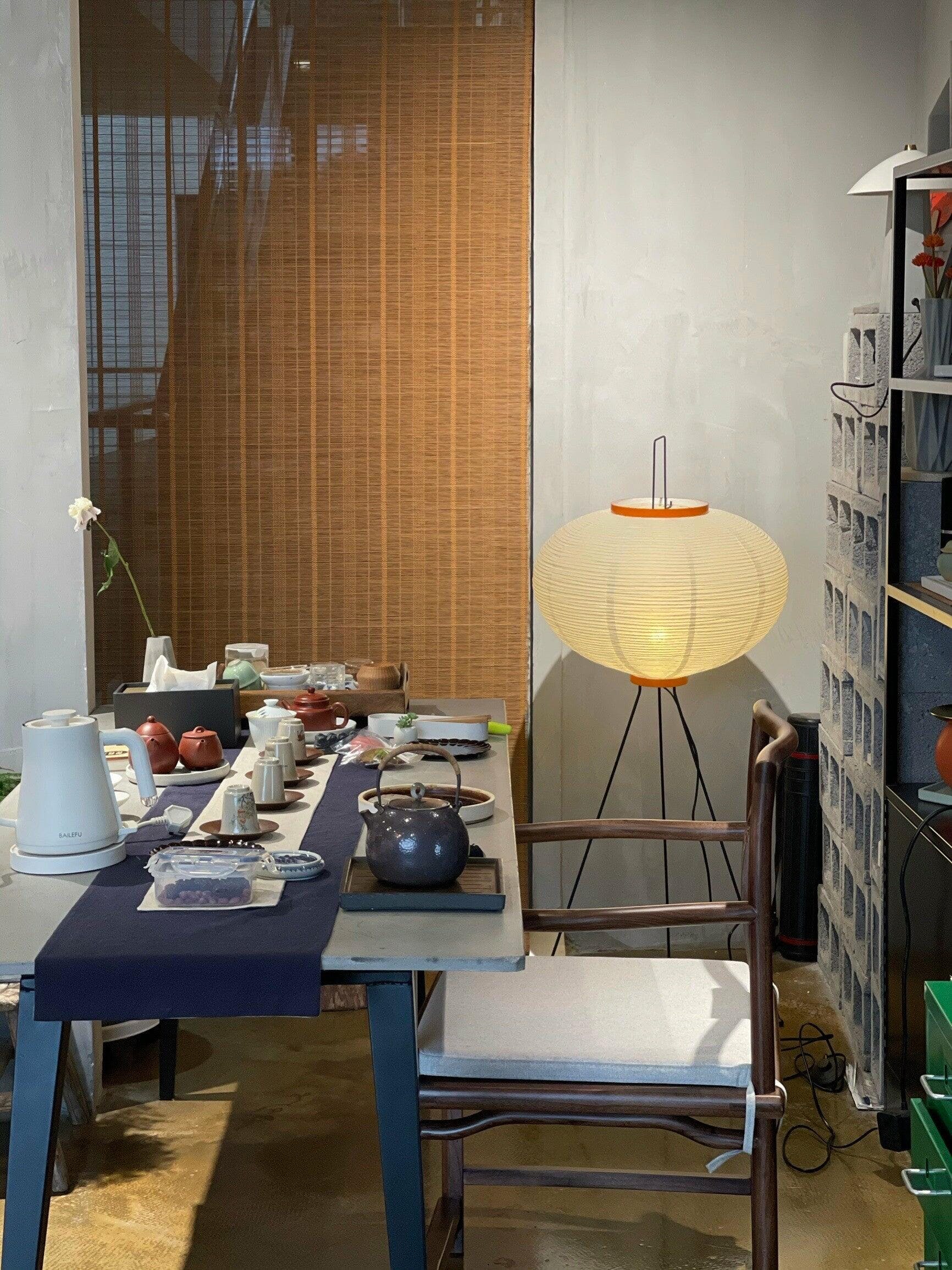 Przytulia Dom | Lampa Podłogowa z Papieru Ryżowego E27 – Designerska Lampa Stojąca Styl Japandi