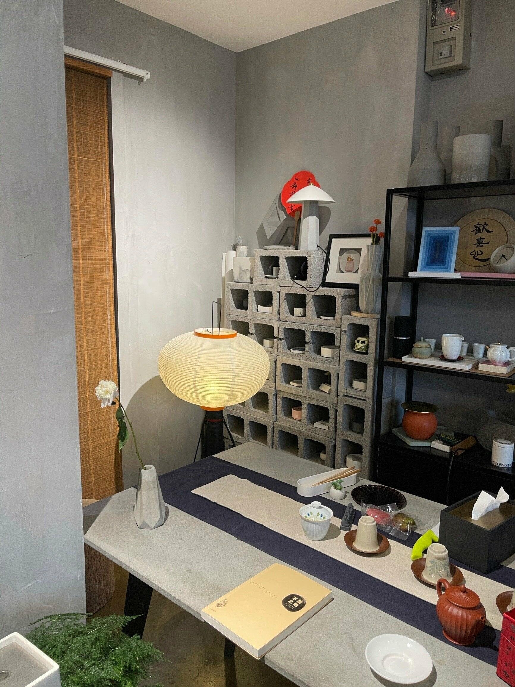 Przytulia Dom | Lampa Podłogowa z Papieru Ryżowego E27 – Designerska Lampa Stojąca Styl Japandi