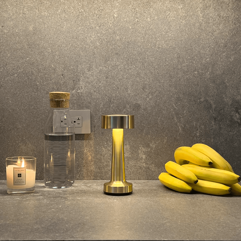 Przytulia Dom | Bezprzewodowa Lampa Stołowa LED – Nowoczesny Minimalistyczny Design z Dotykowym Sterowaniem