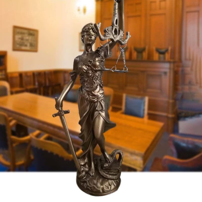Przytulia Dom | Figurka Bogini Sprawiedliwości Lady Justice – Dekoracyjna Rzeźba z Żywicy 30 cm