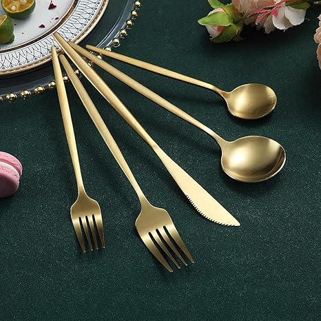 Przytulia Dom | Minimalistyczny Zestaw Sztućców ze Stali Nierdzewnej – Elegancki i Funkcjonalny