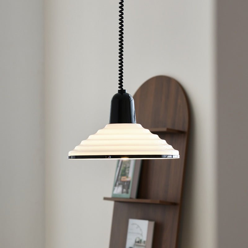 Przytulia Dom | Francuska Lampa Wisząca Szklana E27 – Kremowy Klosz 35 cm Styl Vintage