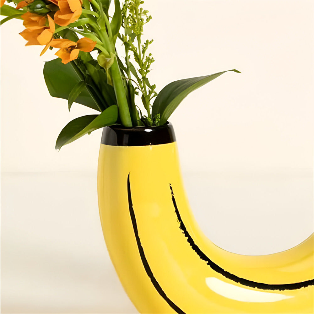 Przytulia Dom | Dekoracyjny Wazon w Kształcie Banana – Nowoczesny Wazon Dekoracyjny 21 cm