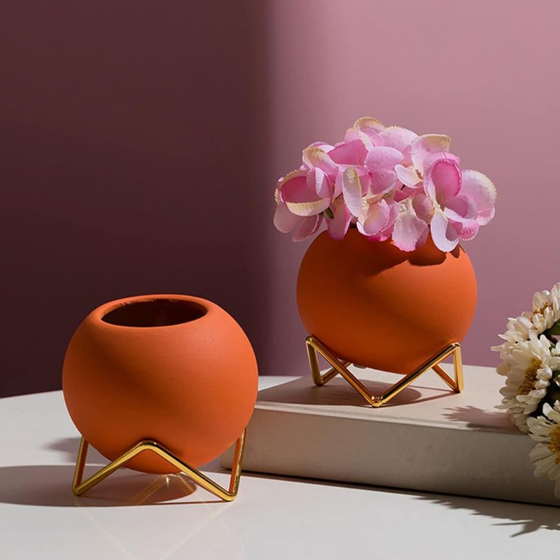 Przytulia Dom | Ceramiczna Doniczka z Metalowym Stojakiem – Nowoczesna Doniczka w Stylu Nordic 10,5 cm