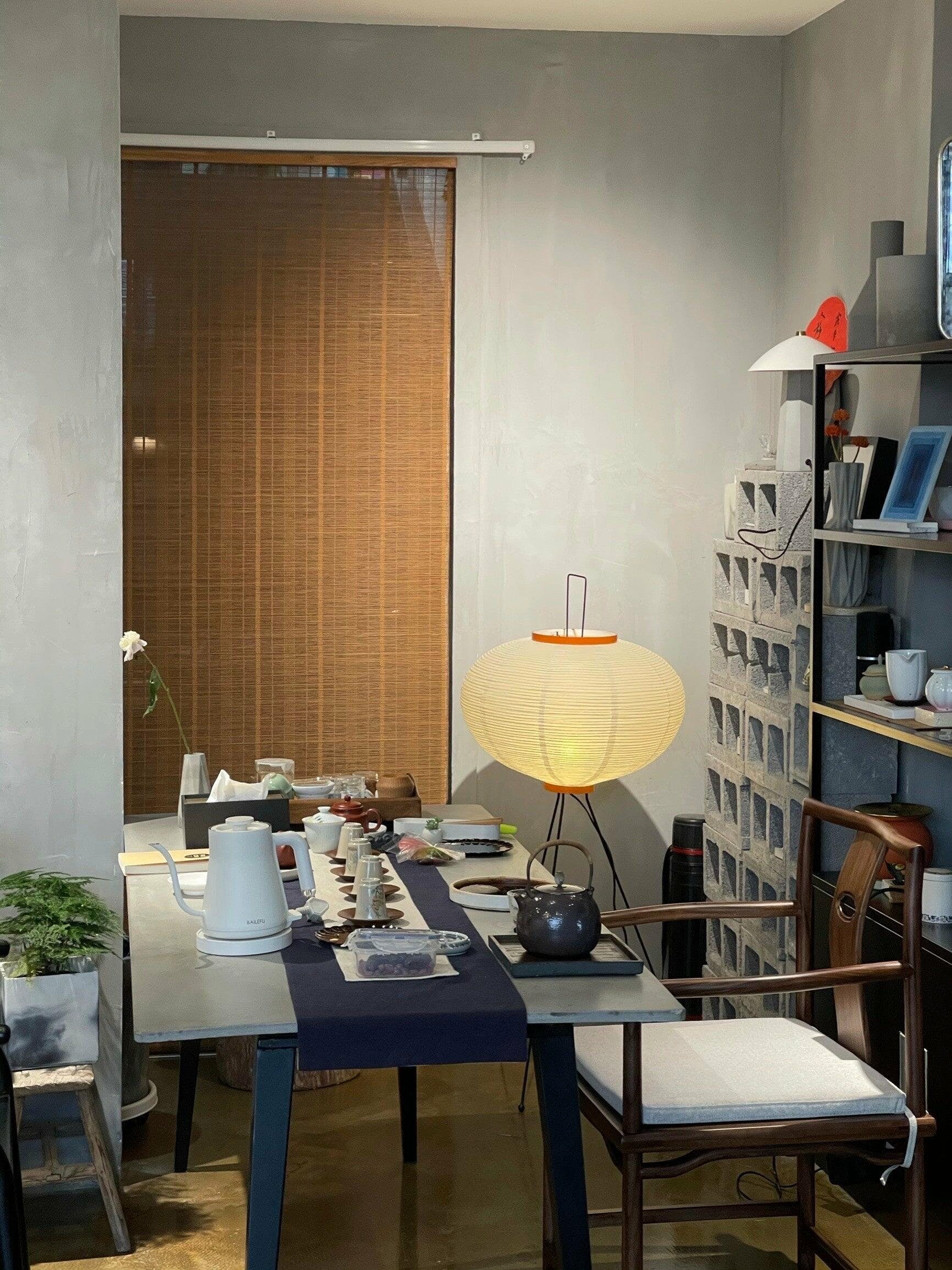 Przytulia Dom | Lampa Podłogowa z Papieru Ryżowego E27 – Designerska Lampa Stojąca Styl Japandi