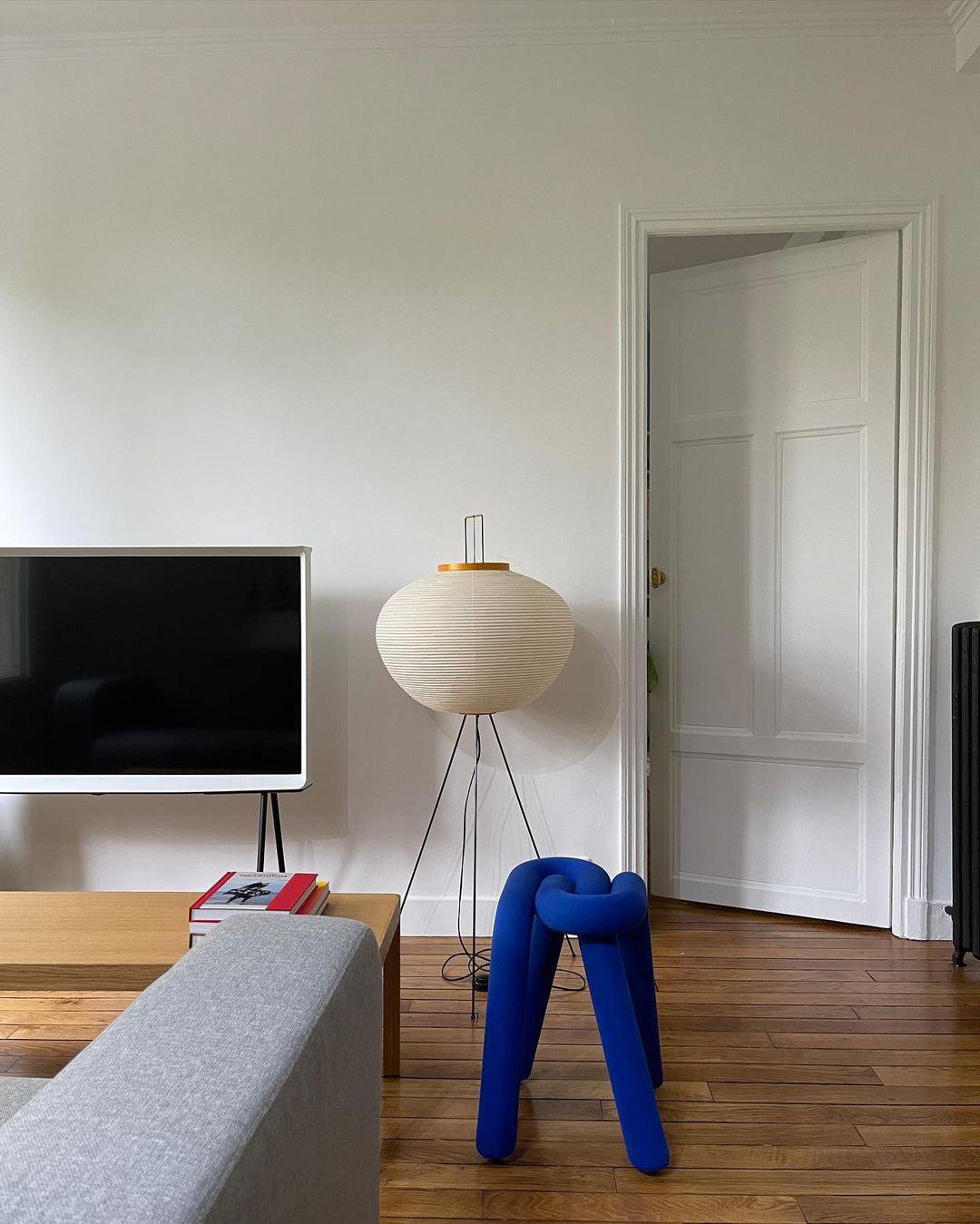 Przytulia Dom | Lampa Podłogowa z Papieru Ryżowego E27 – Designerska Lampa Stojąca Styl Japandi