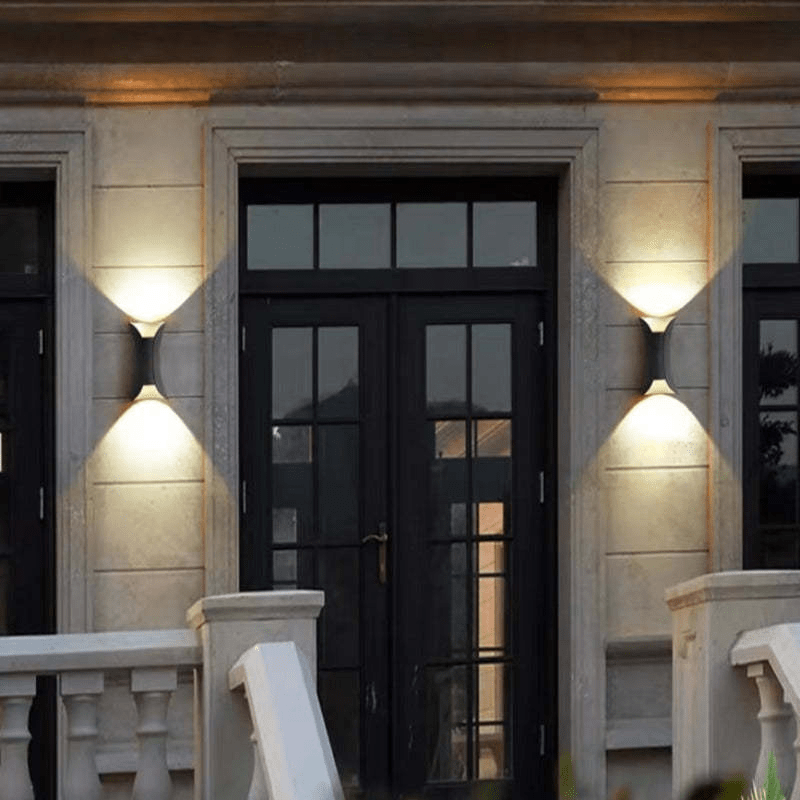 Przytulia Dom | Wodoodporna Lampa Ścienna Zewnętrzna z Aluminium – Nowoczesny Kinkiet LED