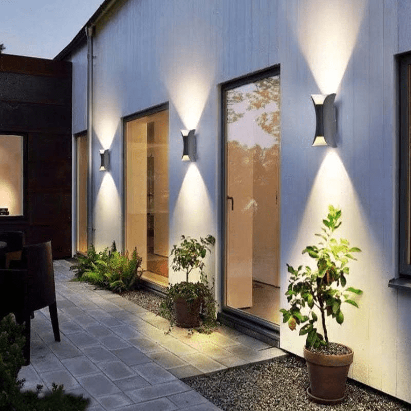 Przytulia Dom | Wodoodporna Lampa Ścienna Zewnętrzna z Aluminium – Nowoczesny Kinkiet LED