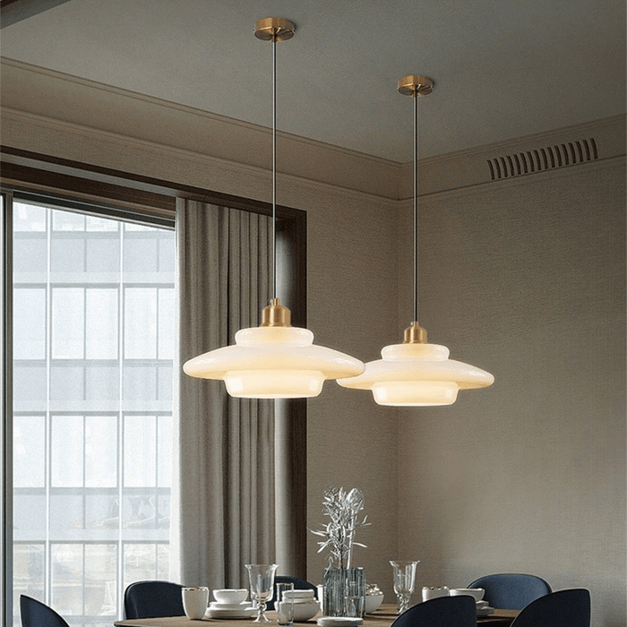 Przytulia Dom | Biała Szklana Lampa Wisząca E27 – Designerska Lampa Sufitowa Mid-Century