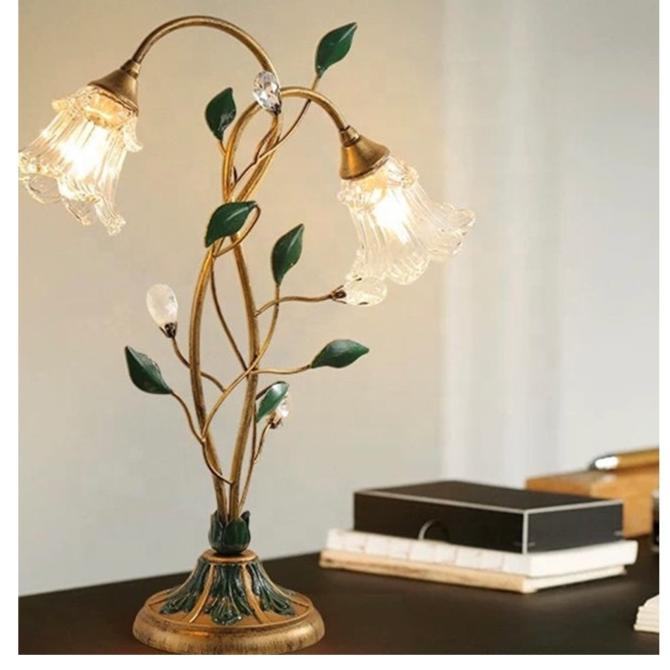 Przytulia Dom | Francuska Lampa Stołowa Kwiatowa E14 – Vintage Lampa z Kryształem i Szkłem