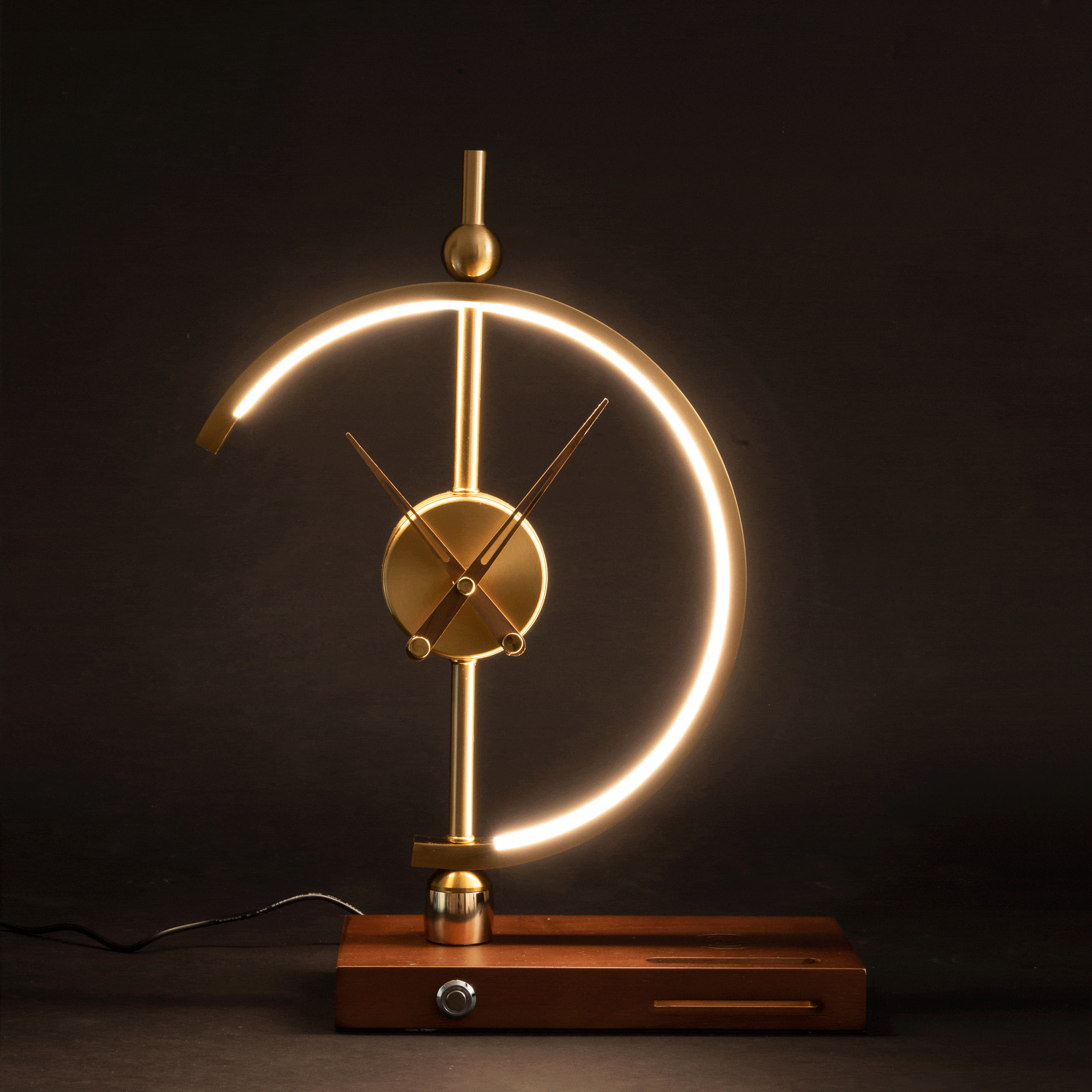 Przytulia Dom | Lampa LED z Zegarem i Ładowaniem Bezprzewodowym – Nowoczesny Design – Do Biura i Sypialni