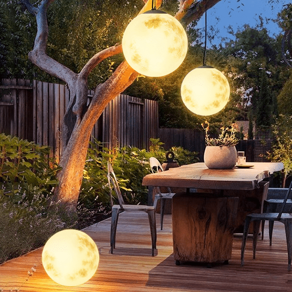 Przytulia Dom | Ogrodowa Lampa Wisząca LED Księżyc IP65 – Zewnętrzna Lampa Dekoracyjna E27